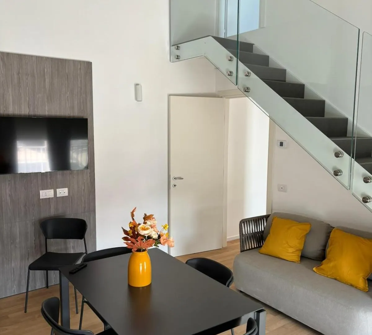 Luxury Home Bari 0*,